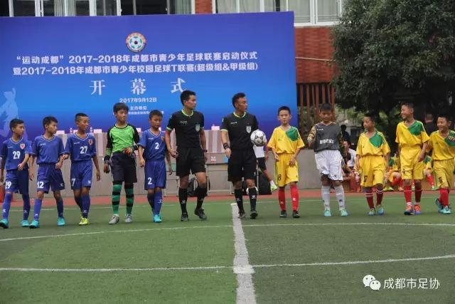 詹姆斯惊人回忆：准确说出23年前首秀双方首发阵容